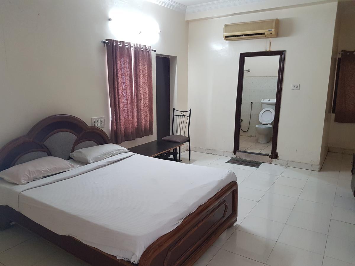 Sahasra Residency Hotel Hyderabad Exterior photo
